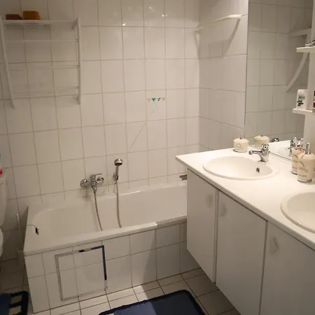 In Near The Beach, Cleaning Included Lägenhet