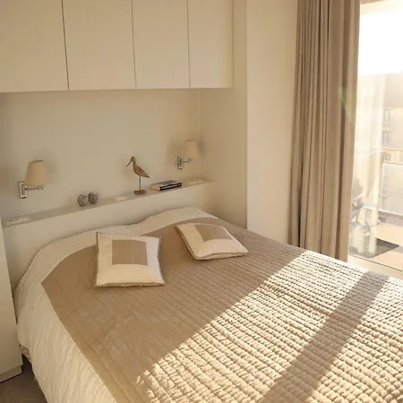 In With Sea View, Cleaning Included * Nieuwpoort